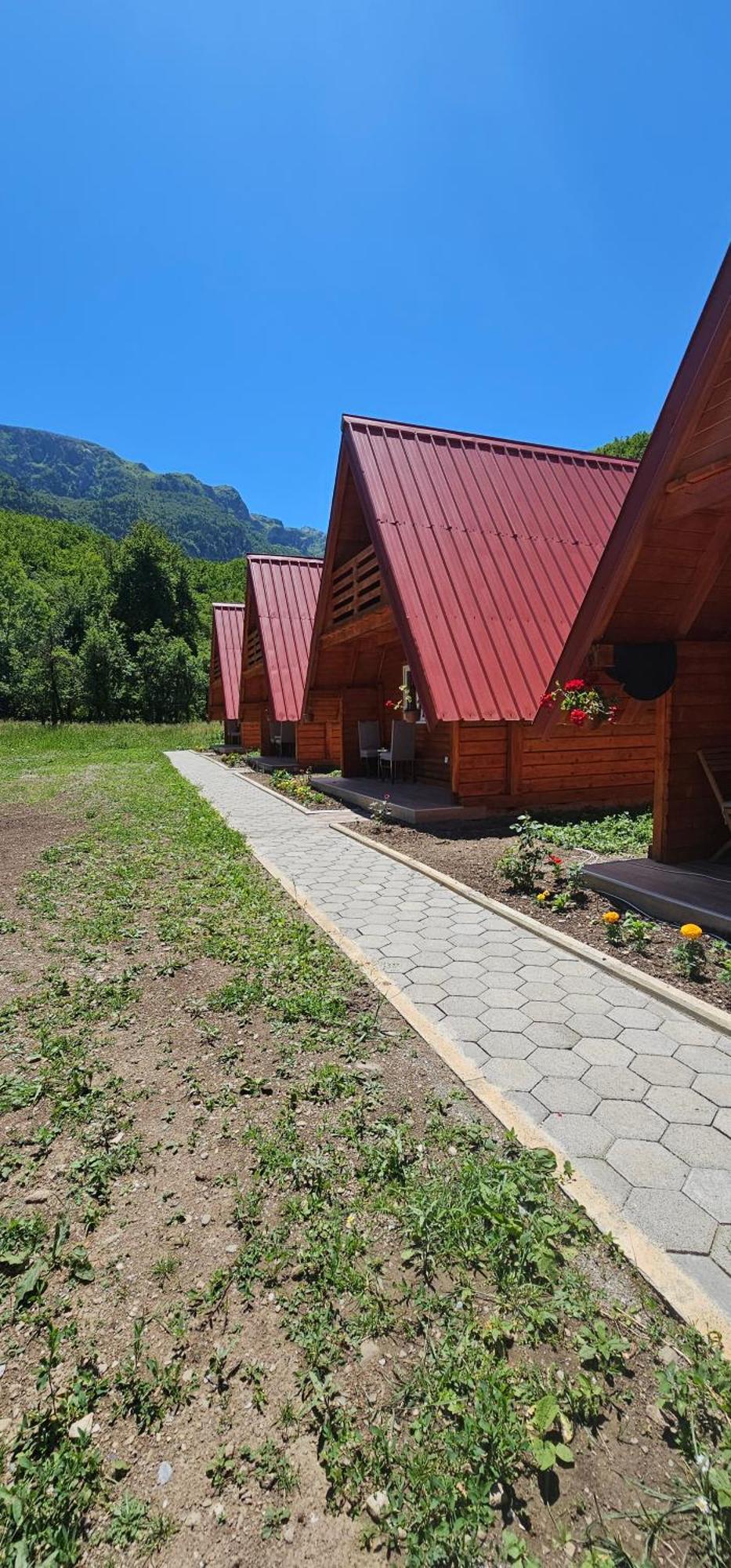 Ekoo Katun Jezerca Villa Vuthaj Екстериор снимка
