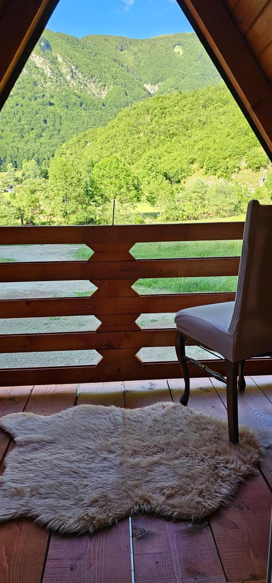 Ekoo Katun Jezerca Villa Vuthaj Екстериор снимка